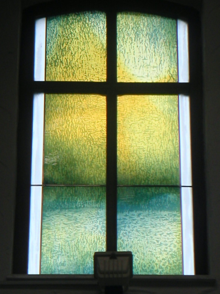 Air and Light — pale yellow and grey, silver staining on the back of the glass, Domaine Mechtildshausen, 2003