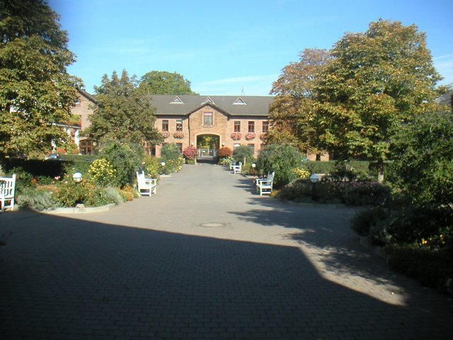 Domaine Mechtildshausen — organic market, restaurant and hotel near Wiesbaden